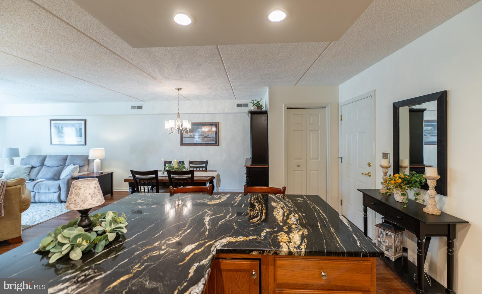 305 Brandon Road Norristown, PA 19403 - Photo 12 of 40 Kitchen Granite
