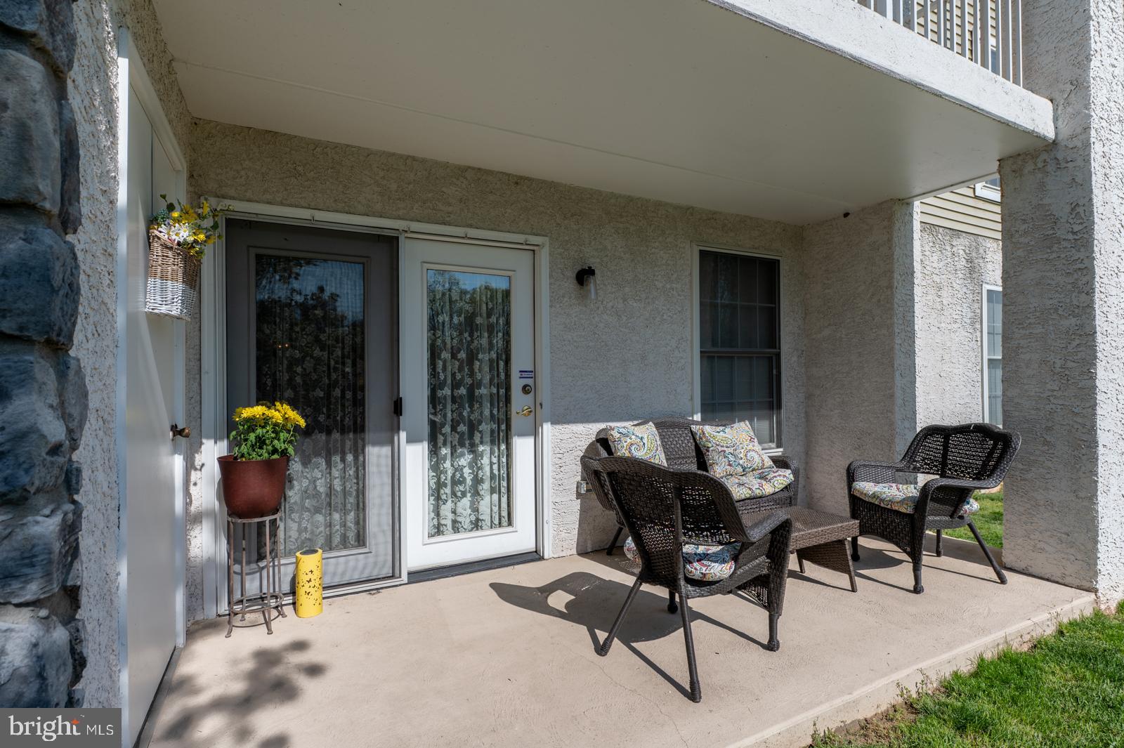 305 Brandon Road Norristown, PA 19403 - Photo 23 of 40 Outdoor Covered Patio