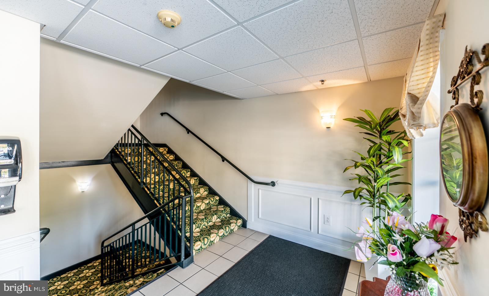 305 Brandon Road Norristown, PA 19403 - Photo 33 of 40 Stairs to #305