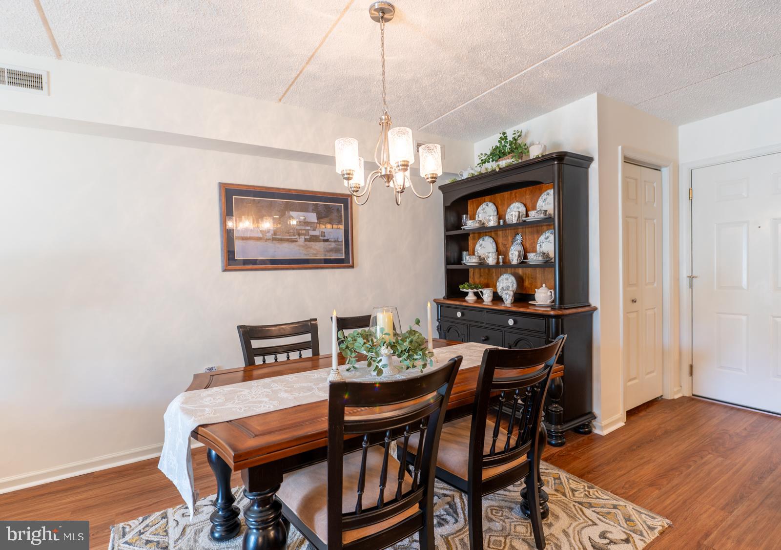 305 Brandon Road Norristown, PA 19403 - Photo 7 of 40 Dining Room