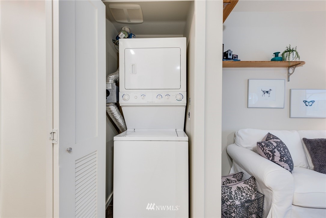 76 Cedar Street, Unit 608 Seattle, WA 98121 - Photo 16 of 23