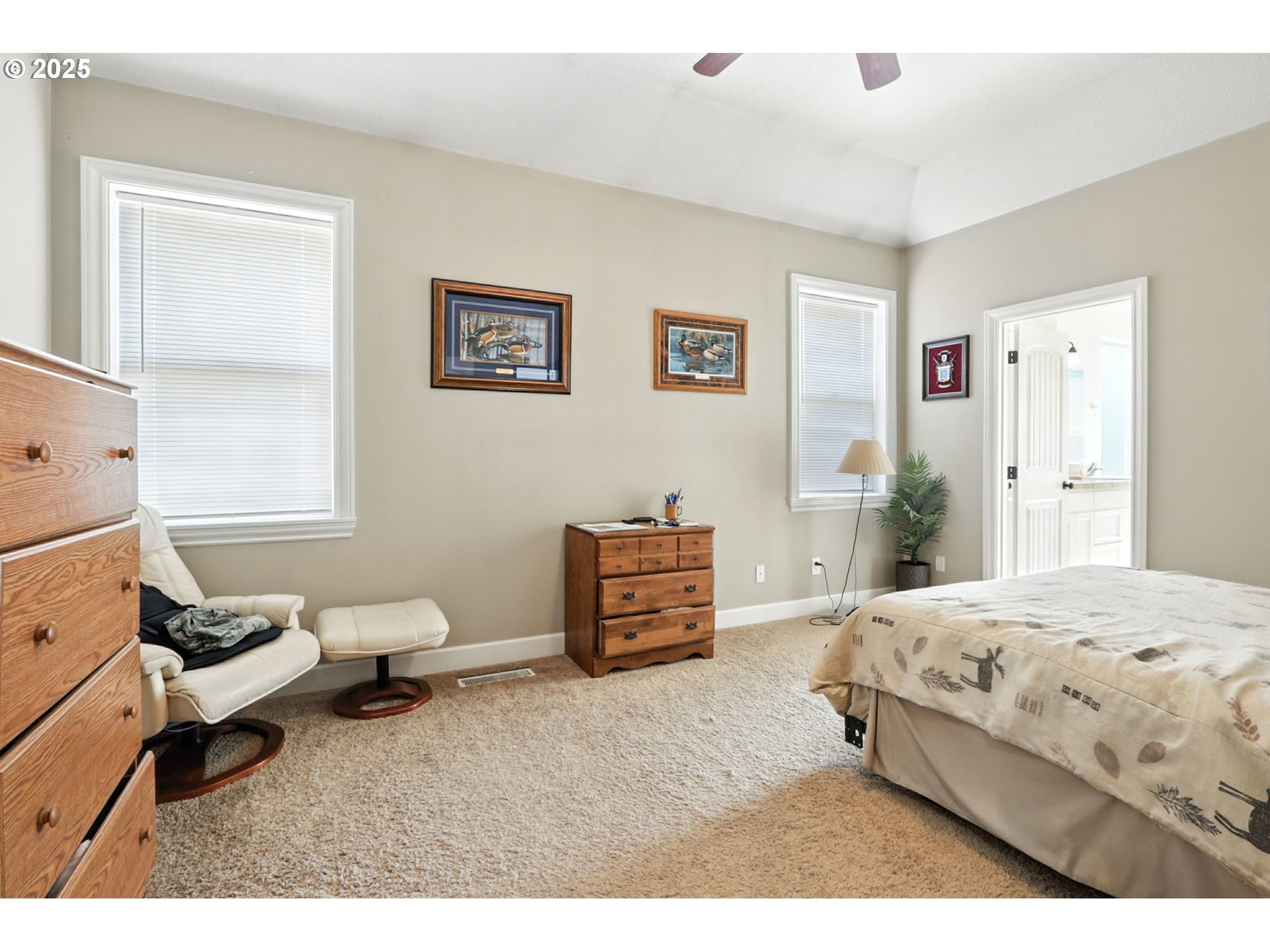 207 Finneys Avenue Molalla, OR 97038 - Photo 7 of 24 a bedroom with a bed and furniture