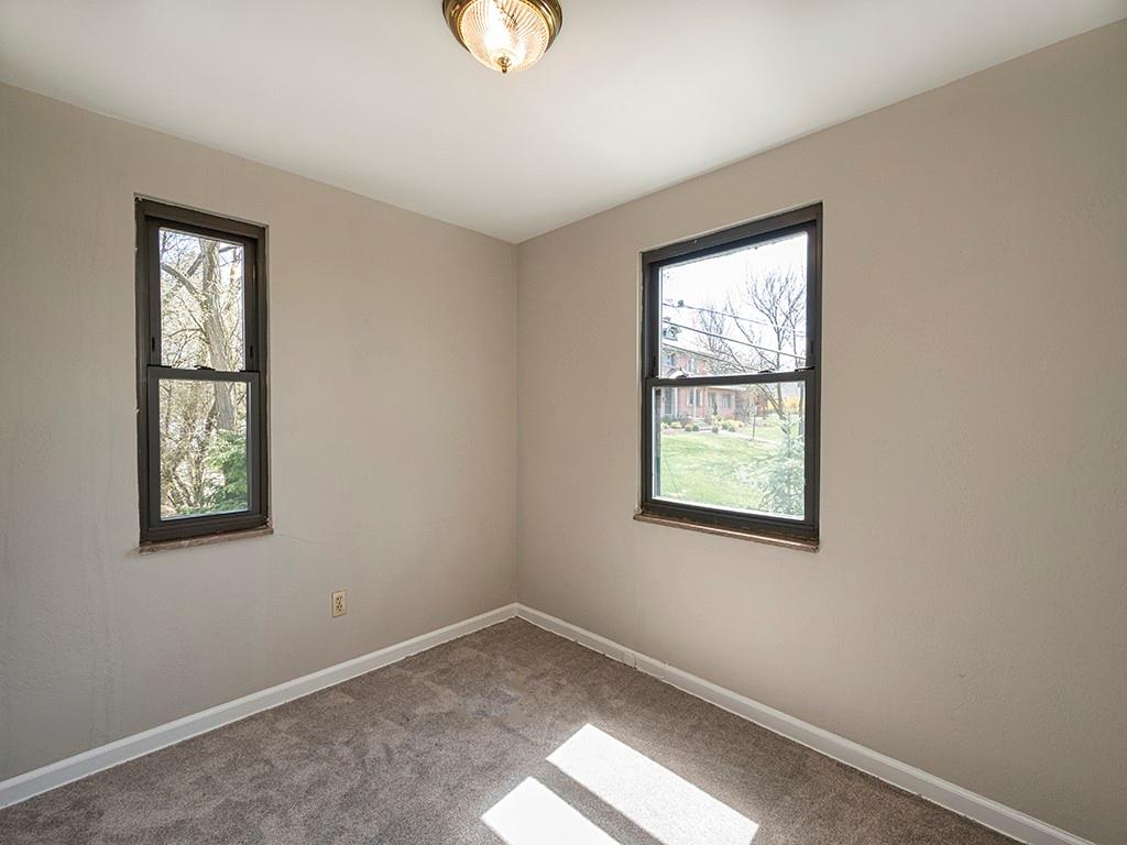 1017 Greentree Road Green Tree, PA 15220 - Photo 19 of 25 Gallery Image 19