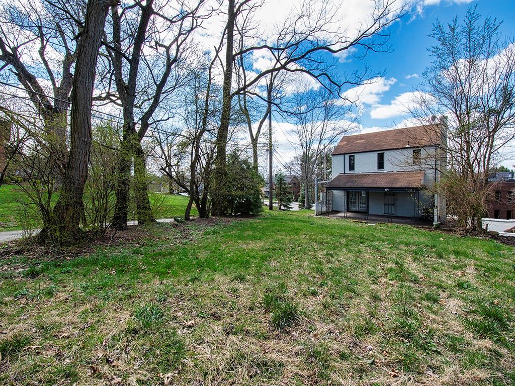 1017 Greentree Road Green Tree, PA 15220 - Photo 23 of 25 Gallery Image 23