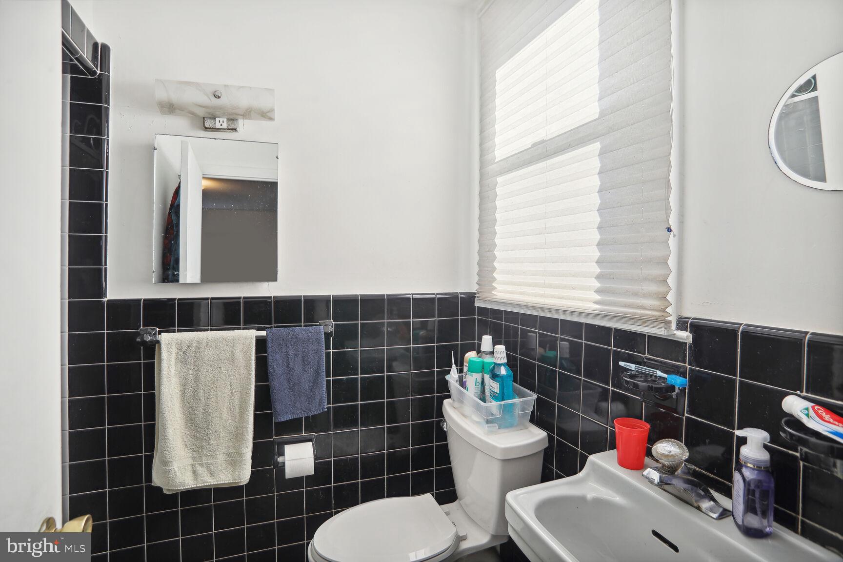 722 Charette Road Philadelphia, PA 19115 - Photo 10 of 15