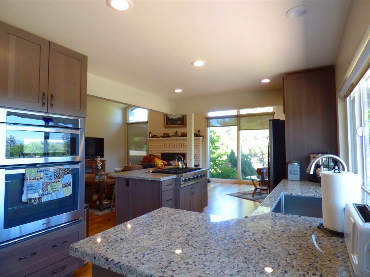 187 Humbug Road Yreka, CA 96097 - Photo 6 of 27 Gallery Image 6