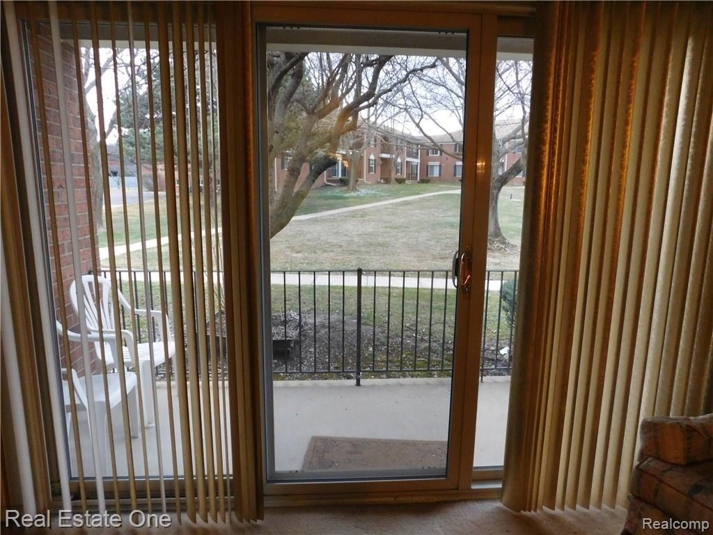 29656 Middlebelt Road, Unit 26 Farmington Hills, MI 48334 - Photo 13 of 39