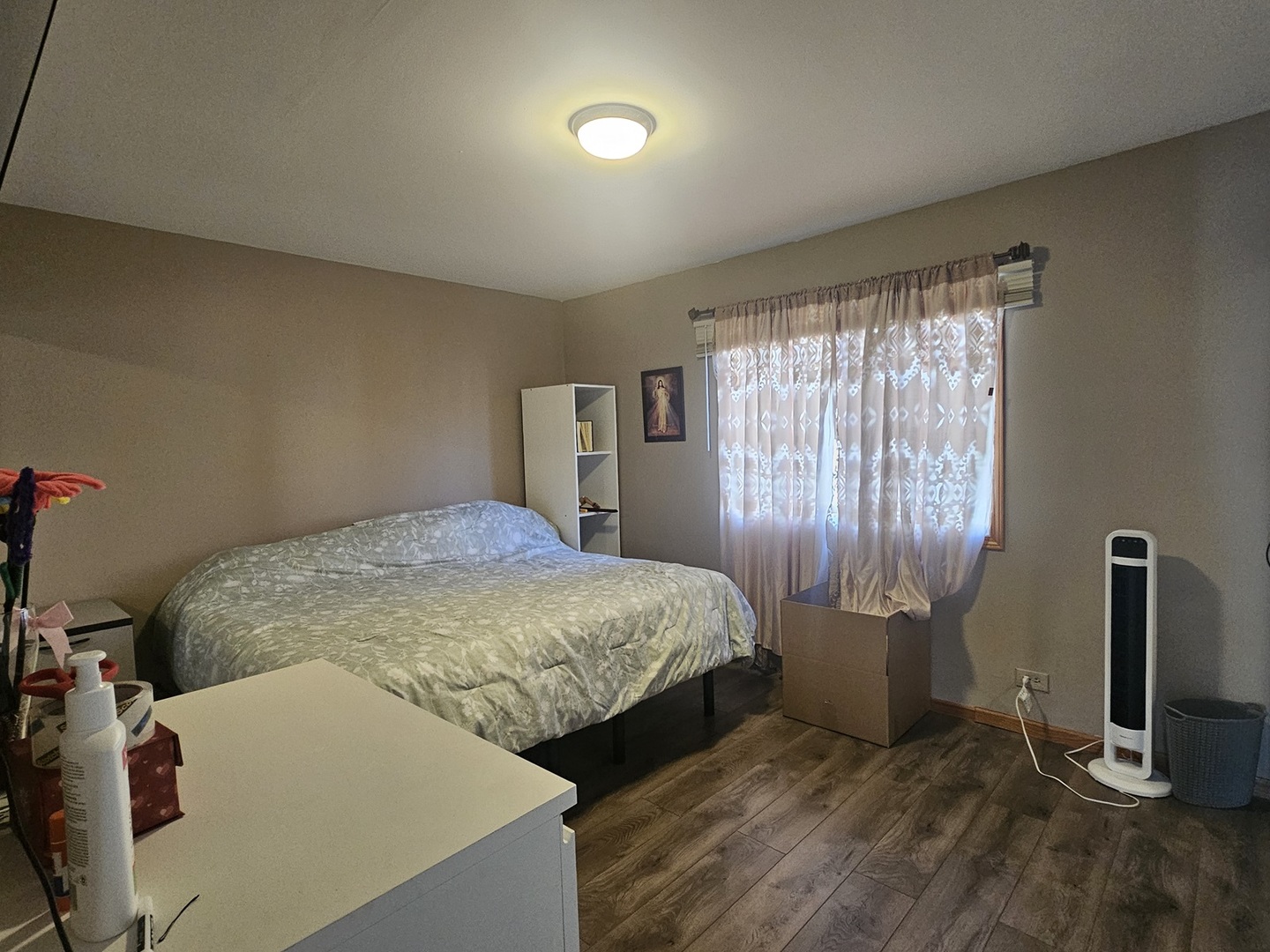 1353 Spring Valley Drive Carol Stream, IL 60188 - Photo 12 of 25 a bedroom with bed and window