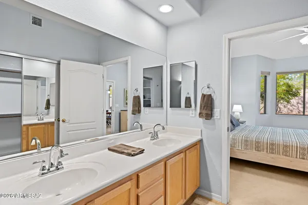 $375,000 | 13401 North Rancho Vistoso Boulevard, Unit 74, Oro Valley, AZ 85755