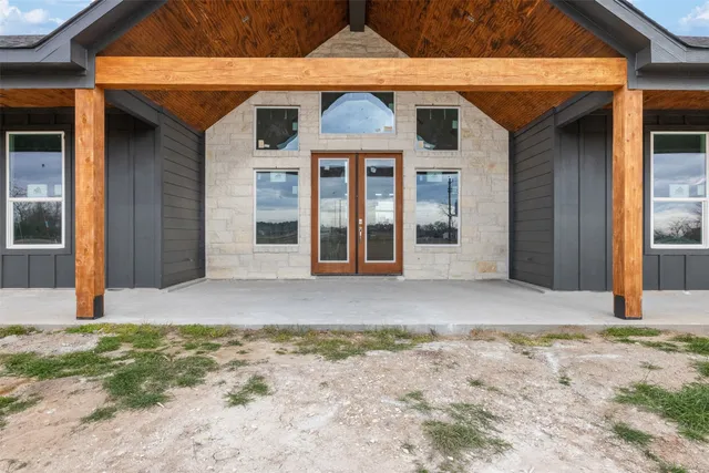 $440,000 | 17831 Fm 1696, Bedias, TX 77831