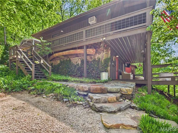 $459,000 | 1 Rich Bark Lane, Van Buren, MO 63965