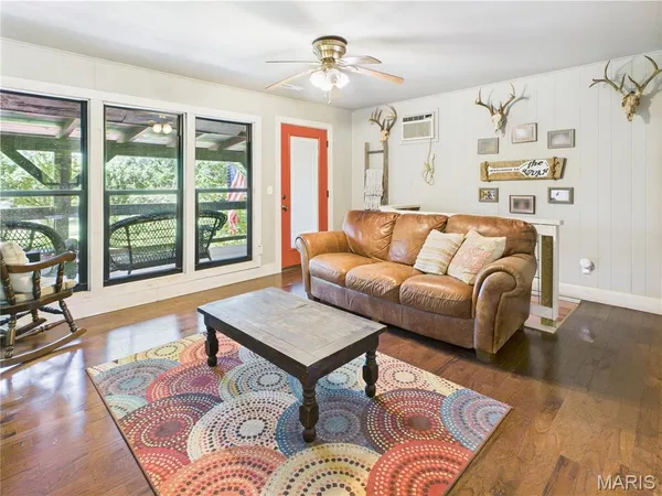 $459,000 | 1 Rich Bark Lane, Van Buren, MO 63965