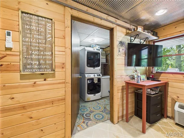 $459,000 | 1 Rich Bark Lane, Van Buren, MO 63965