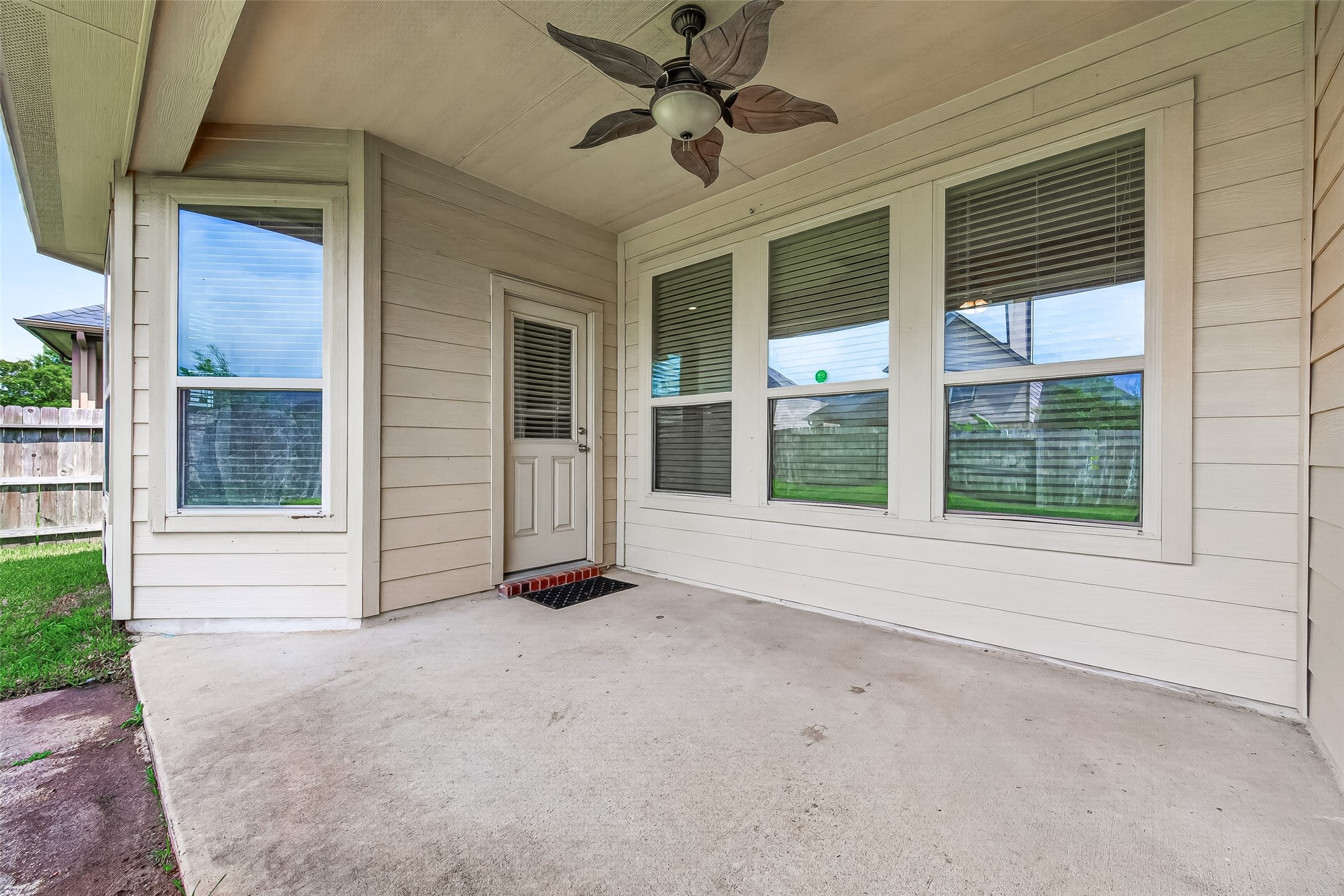 9214 Cavalier Lane Rosenberg, TX 77469 - Photo 34 of 37