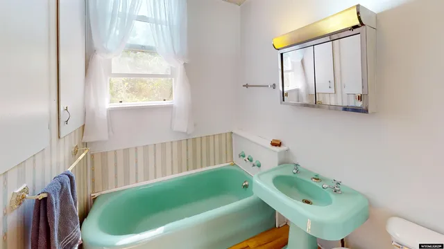 $430,000 | 333 Cascade Street, Lander, WY 82520