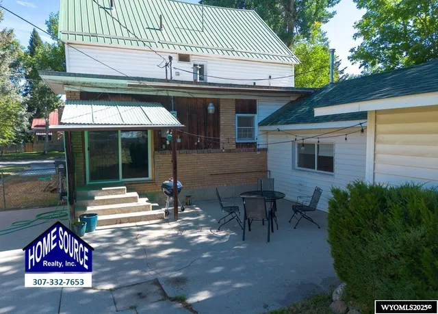 $430,000 | 333 Cascade Street, Lander, WY 82520