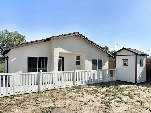 $2,400 | 8690 Tourmaline Court, Jurupa Valley, CA 92509