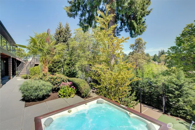 a view of a yard with a tree