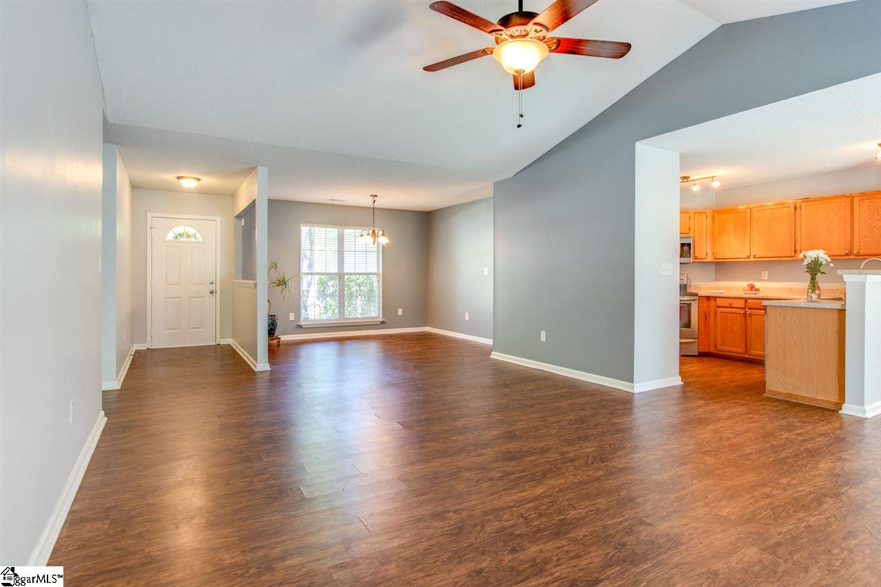 310 Riverside Chase Circle Greer, SC 29650 - Photo 2 of 28 Gallery Image 2