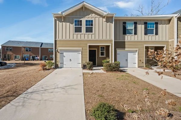 $2,300 | 5333 Cardinal Circle, North Charleston, SC 29418