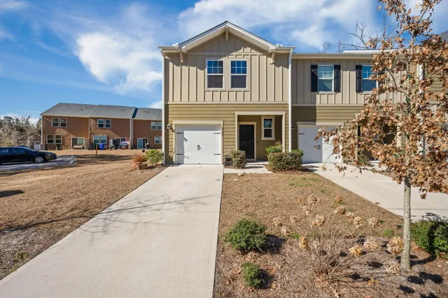 $2,300 | 5333 Cardinal Circle, North Charleston, SC 29418