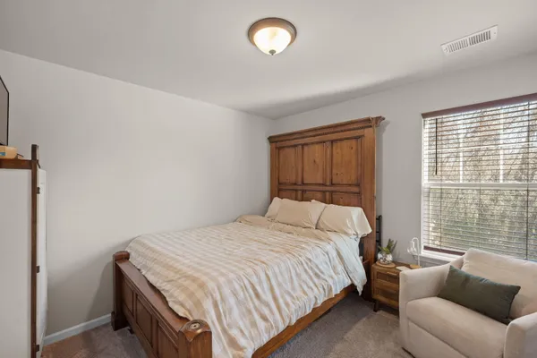 $2,300 | 5333 Cardinal Circle, North Charleston, SC 29418