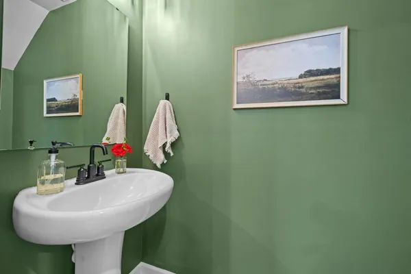 $2,300 | 5333 Cardinal Circle, North Charleston, SC 29418