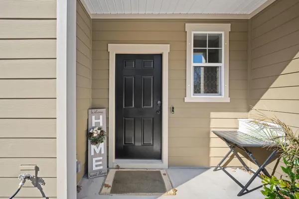 $2,300 | 5333 Cardinal Circle, North Charleston, SC 29418