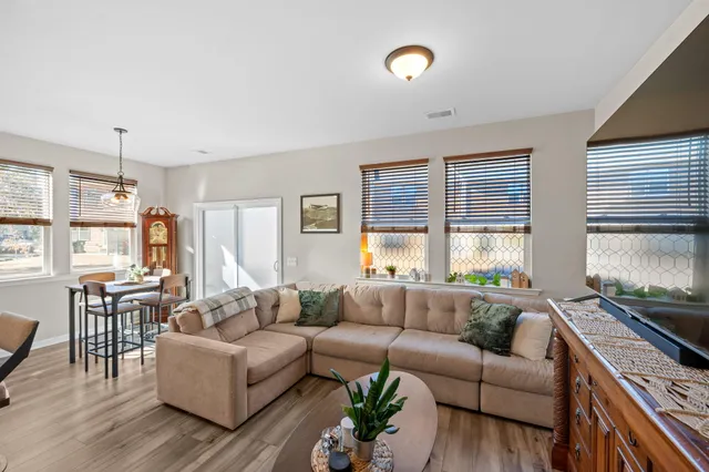 $2,300 | 5333 Cardinal Circle, North Charleston, SC 29418