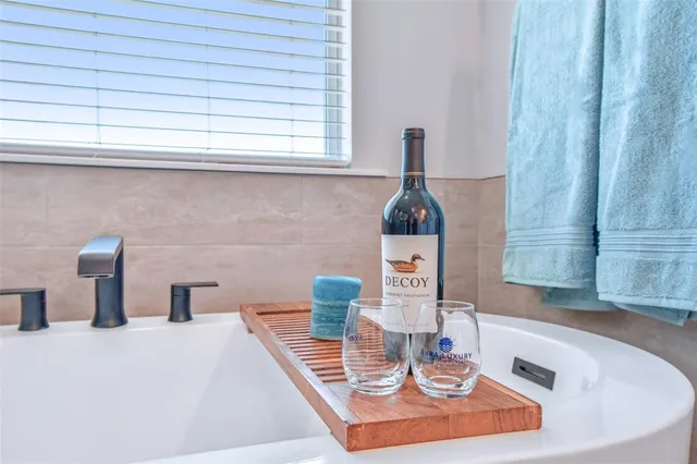 $15,000 | 19505 Gulf Boulevard, Unit 404, Indian Shores, FL 33785