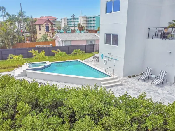 $15,000 | 19505 Gulf Boulevard, Unit 404, Indian Shores, FL 33785
