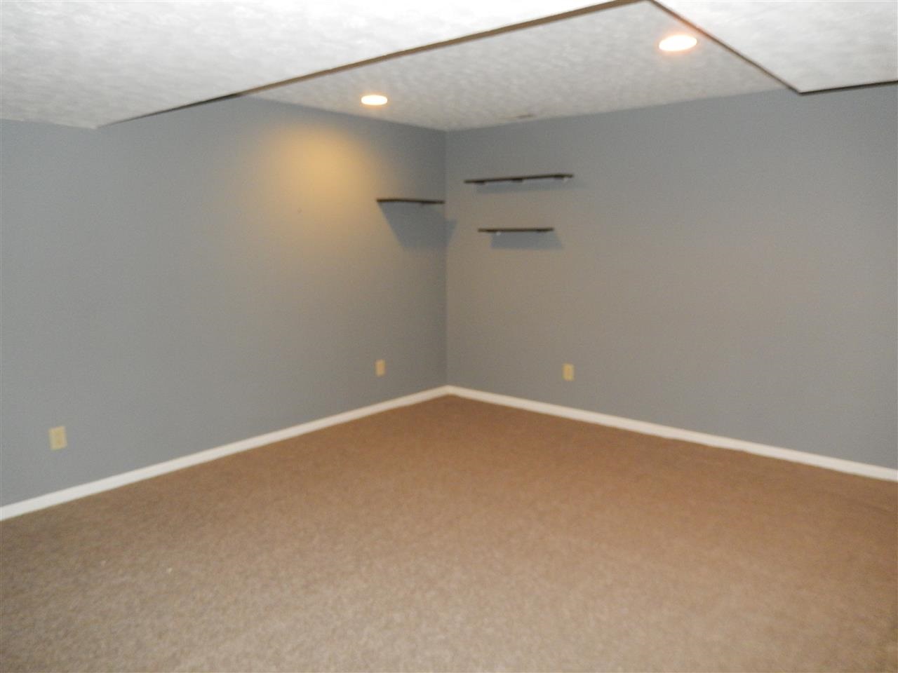 113 Spring Forest Court Fort Wayne, IN 46804 - Photo 20 of 24 Gallery Image 20