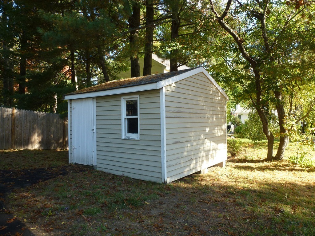 12 Oak Road Westford, MA 01886 - Photo 17 of 18 Gallery Image 17