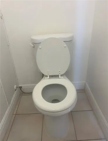 $2,400 | 7604 La Mesita Court, Tampa, FL 33615