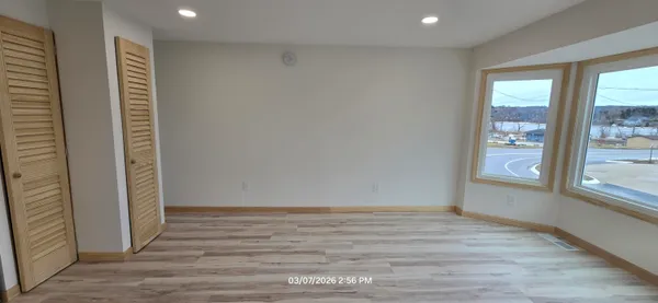 $1,200 | 623 Frankfort Avenue, Unit 1, Elberta, MI 49628