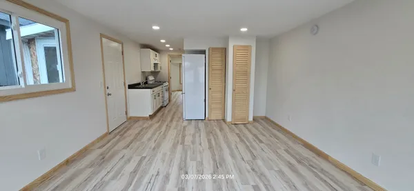 $1,200 | 623 Frankfort Avenue, Unit 1, Elberta, MI 49628