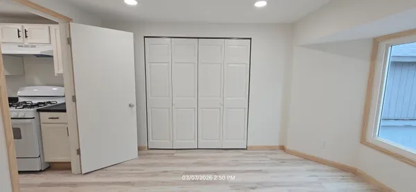 $1,200 | 623 Frankfort Avenue, Unit 1, Elberta, MI 49628