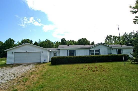 13947 South Log Cabin Road Three Oaks, MI 49128 - Photo 1 of 9 Primary Photo