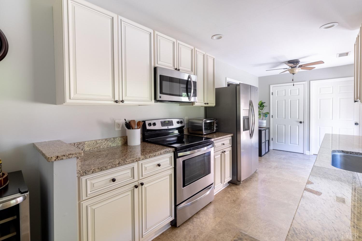 100 Chesterfield Road Lynchburg, VA 24502 - Photo 13 of 51 Gallery Image 13