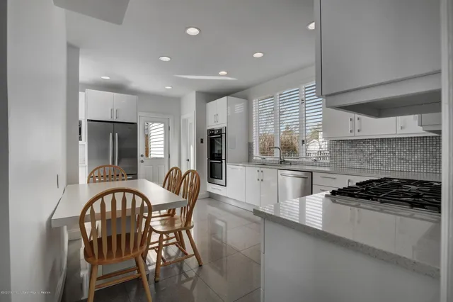 $5,250 | 60 Monmouth Drive, Deal, NJ 07723