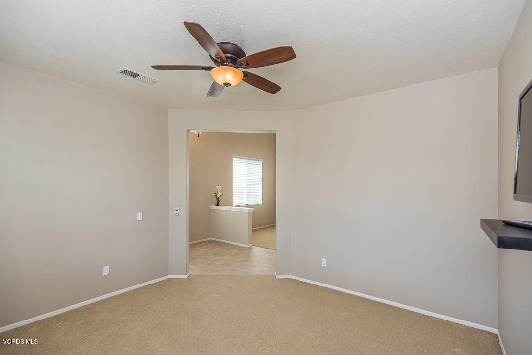 1159 Oleander Way Simi Valley, CA 93065 - Photo 14 of 48 1159 Oleander Way-13