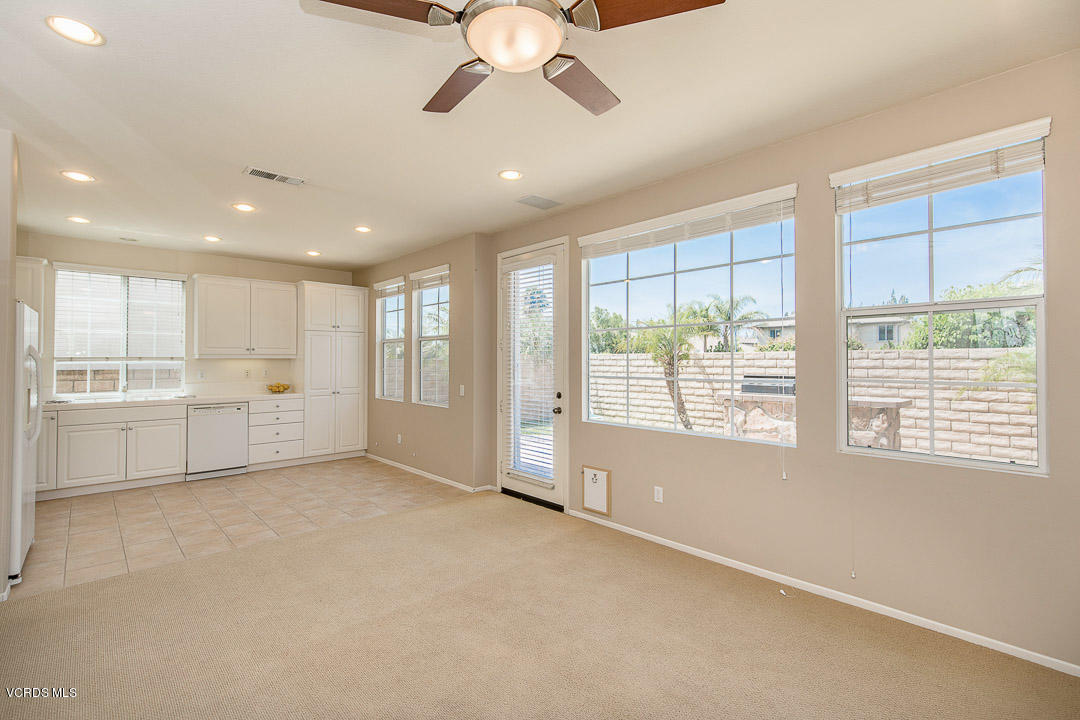1159 Oleander Way Simi Valley, CA 93065 - Photo 16 of 48 1159 Oleander Way-15
