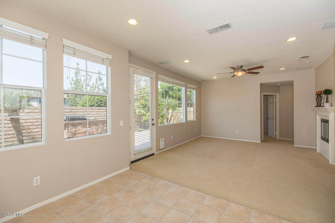 1159 Oleander Way Simi Valley, CA 93065 - Photo 18 of 48 1159 Oleander Way-17