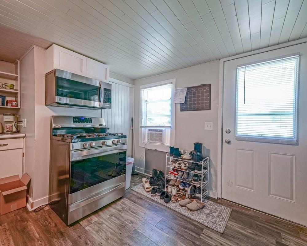 1009 South 4th Street Oregon, IL 61061 - Photo 5 of 27