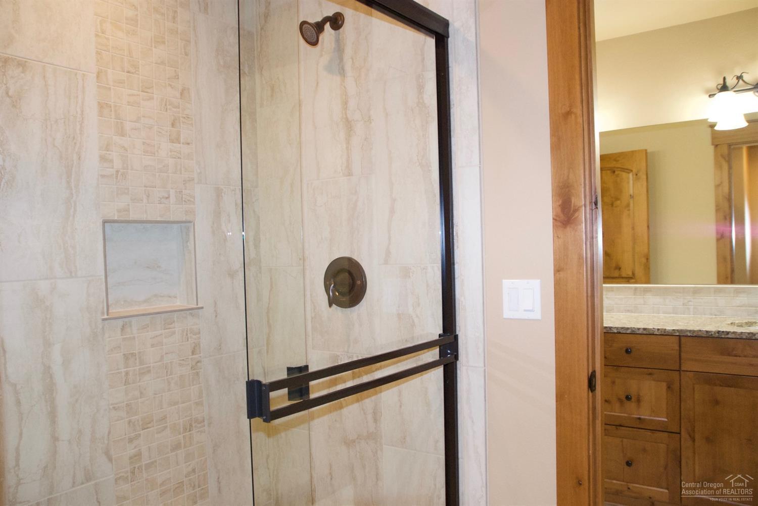 60038 Agate Road Bend, OR 97702 - Photo 3 of 21 Additional Photo
