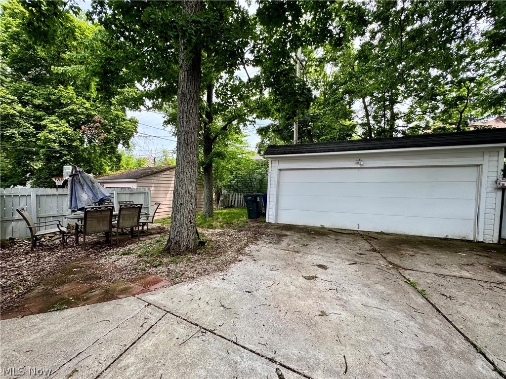 1163 Oxford Road Cleveland Heights, OH 44121 - Photo 27 of 28