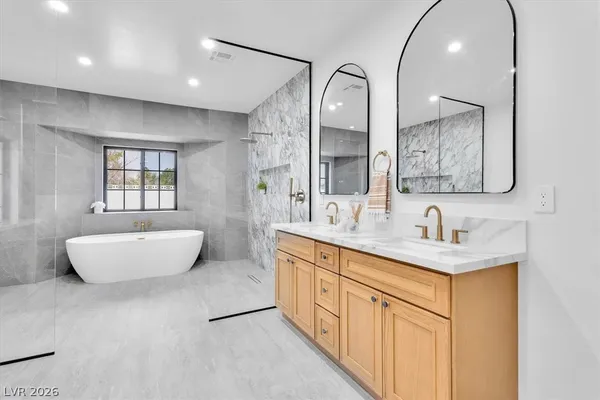 $2,299,999 | 2720 Tioga Pines Circle, Las Vegas, NV 89117