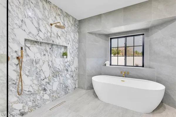 $2,299,999 | 2720 Tioga Pines Circle, Las Vegas, NV 89117