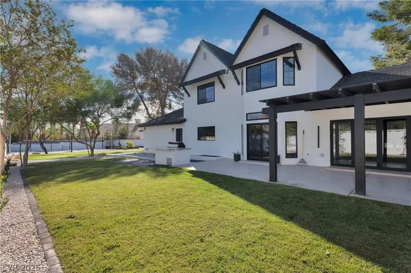 $2,299,999 | 2720 Tioga Pines Circle, Las Vegas, NV 89117