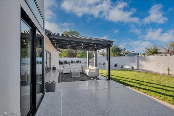 $2,299,999 | 2720 Tioga Pines Circle, Las Vegas, NV 89117